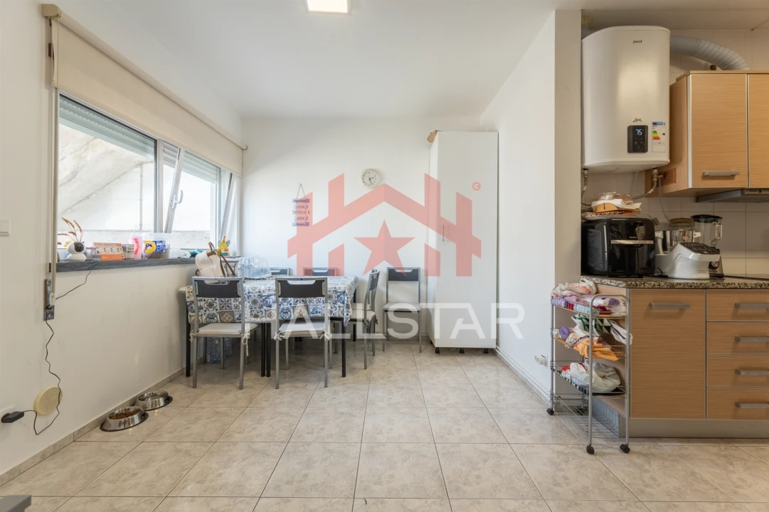 Apartamento T3 para Venda em Marinha Grande Foto 7