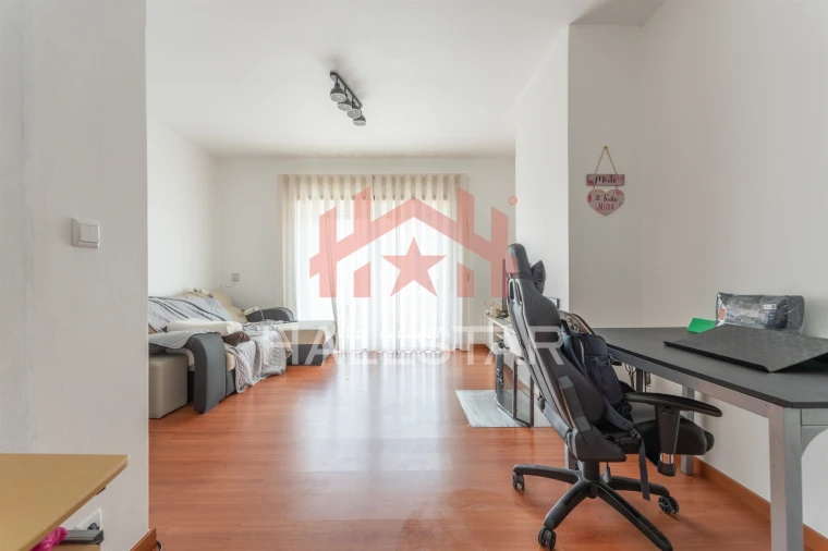 Apartamento T3 para Venda em Marinha Grande Foto 2