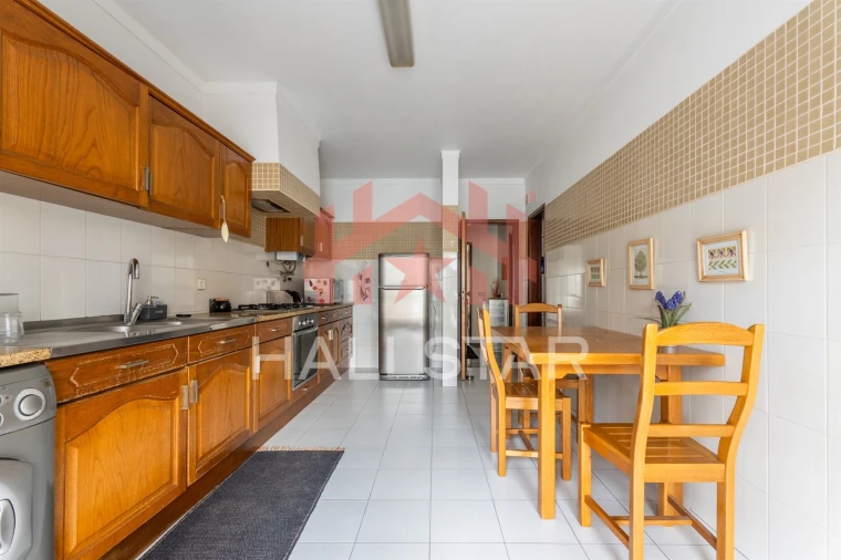 Apartamento T3 para Venda em Leiria, Pousos, Barreira e Cortes Foto 13