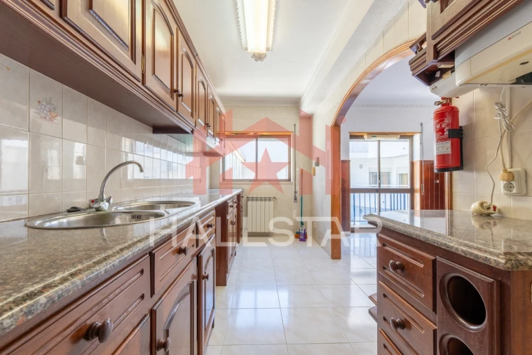 Apartamento T3 para Venda em Nazare Foto 4