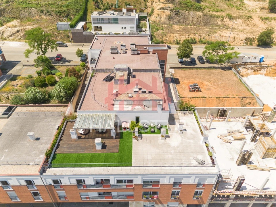 Apartamento T4 para Venda em Leiria, Pousos, Barreira e Cortes Foto 55