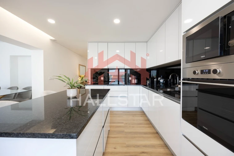 Apartamento T2 para Venda em Leiria, Pousos, Barreira e Cortes Foto 9