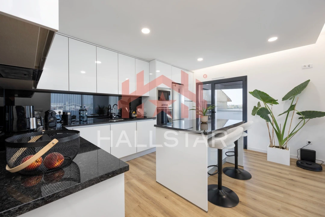 Apartamento T2 para Venda em Leiria, Pousos, Barreira e Cortes Foto 1