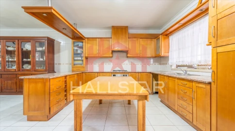 Moradia T3 para Venda em Pelariga