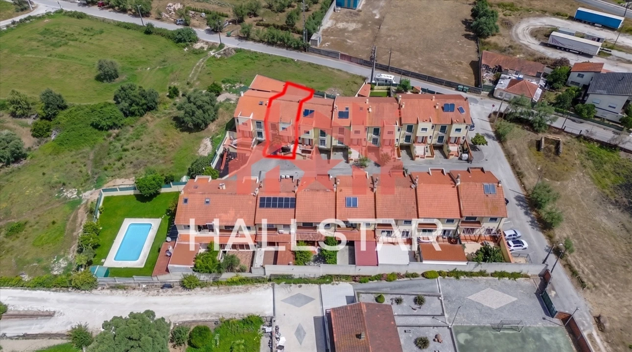 Moradia T3 para Venda em Calvaria de Cima Foto 37