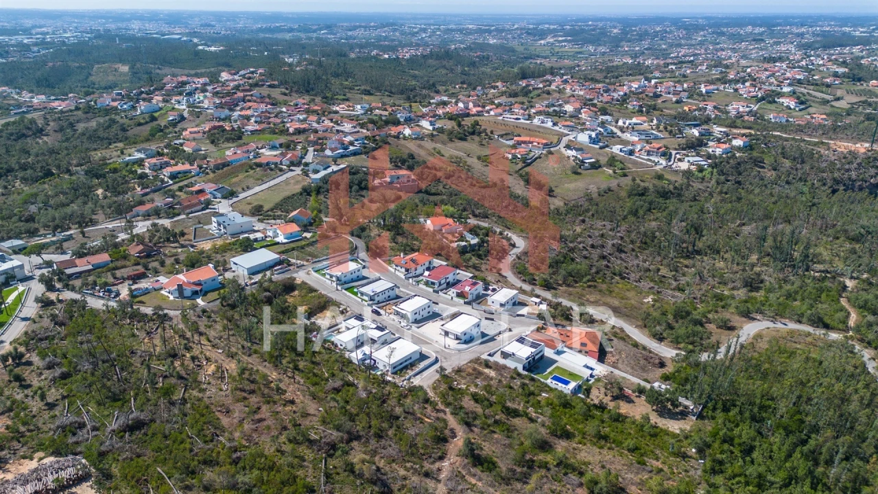 Moradia T3 para Venda em Caranguejeira Foto 23