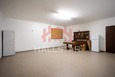 Moradia T8 para Venda em Leiria, Pousos, Barreira e Cortes