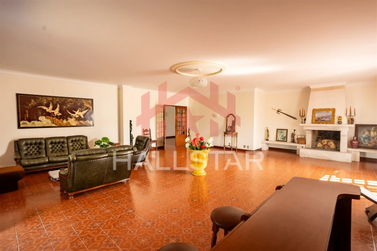 Moradia T8 para Venda em Leiria, Pousos, Barreira e Cortes Foto 17