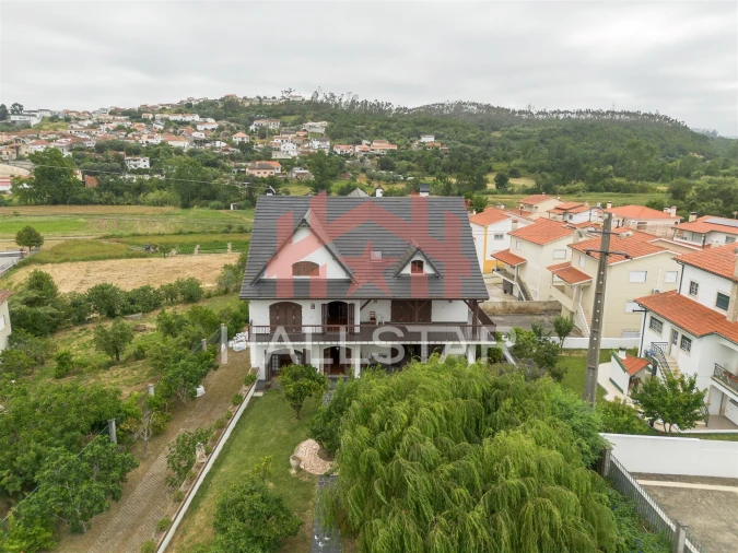Moradia T8 para Venda em Leiria, Pousos, Barreira e Cortes Foto 48