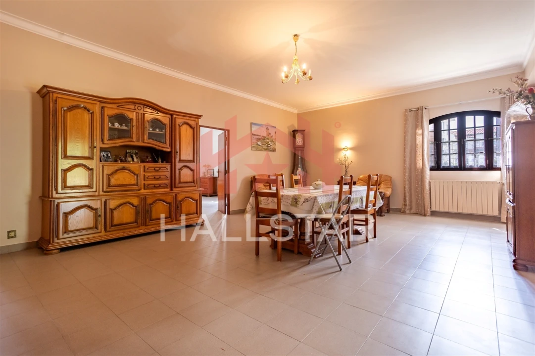 Moradia T8 para Venda em Leiria, Pousos, Barreira e Cortes Foto 7