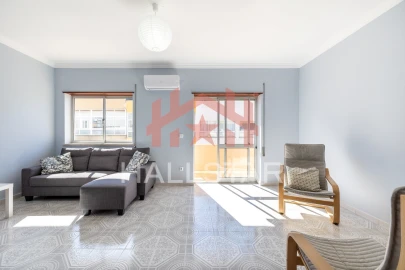 Apartamento T3 para Venda em Fatima