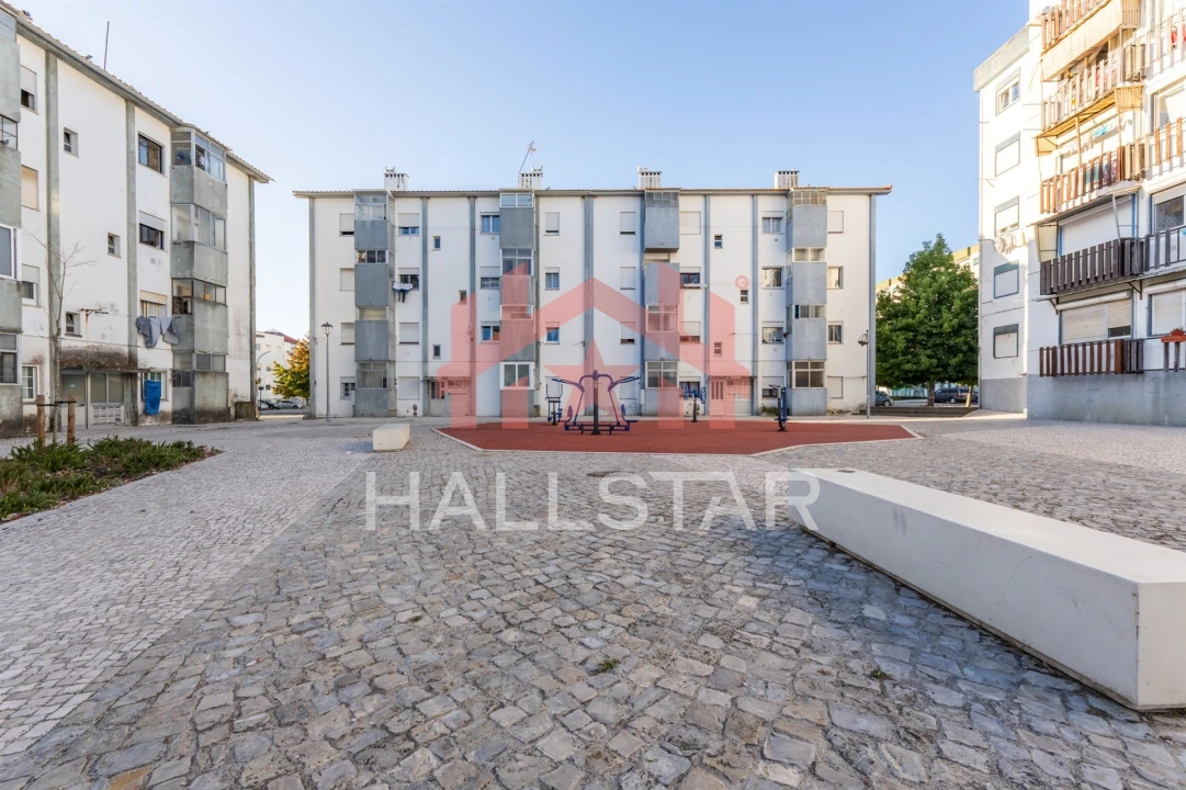 Apartamento T2 para Arrendamento em Marinha Grande Foto 18