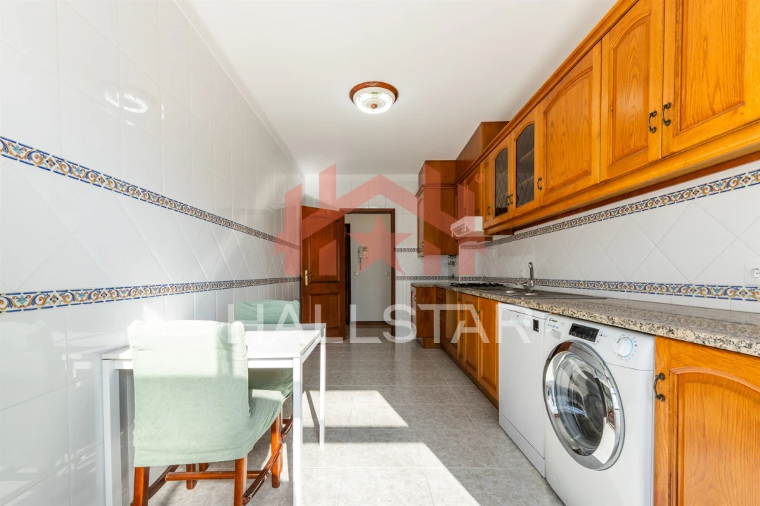 Apartamento T1 para Venda em Marrazes e Barosa Foto 1