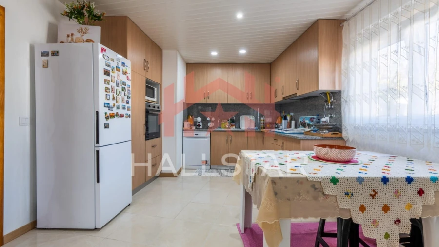 Moradia T4 para Venda em Marrazes e Barosa