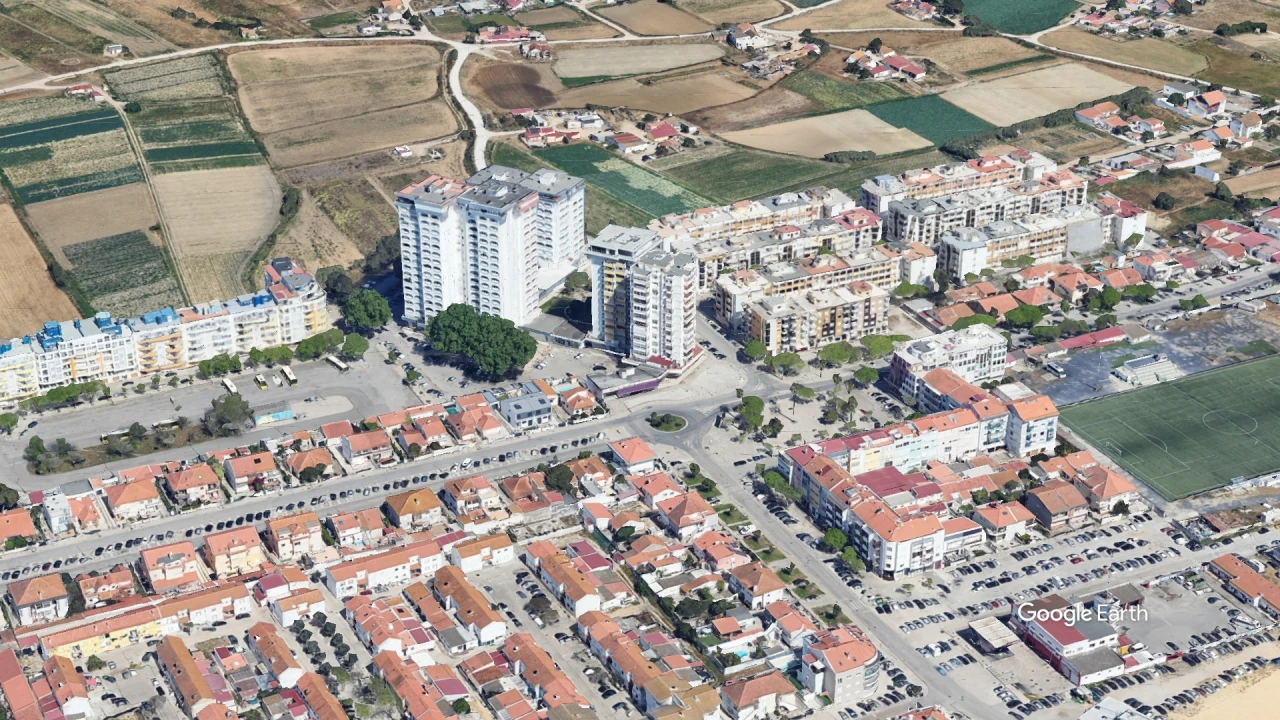 Apartamento T3 para Venda em Costa da Caparica Foto 23