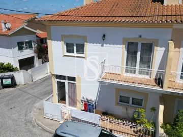 Moradia T4 para Venda em Encarnação
