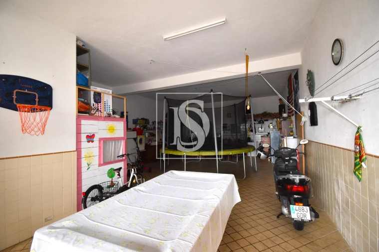 Moradia T4 para Venda em Encarnação Foto 7