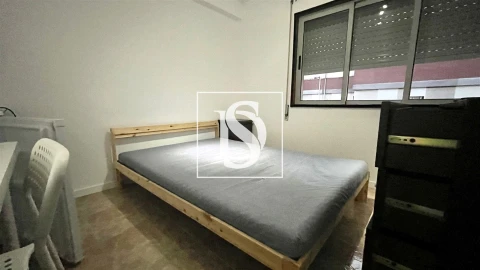 Quarto para Arrendamento em Santo Tirso, Couto (Santa Cristina e São Miguel) e Burgães