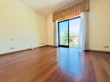 Moradia T4 para Venda em Lago