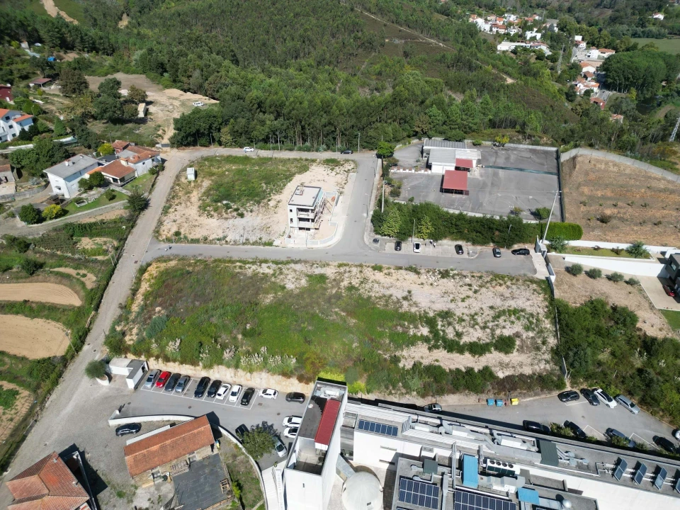 Terreno para Venda em Foz do Sousa e Covelo Foto 7
