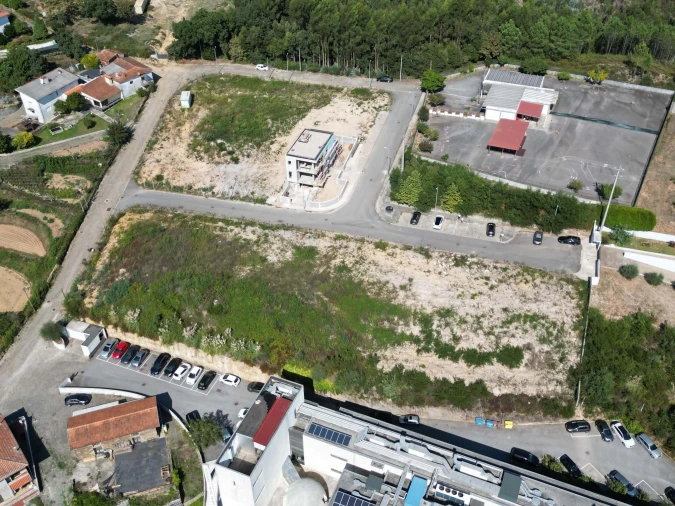 Terreno para Venda em Foz do Sousa e Covelo Foto 5