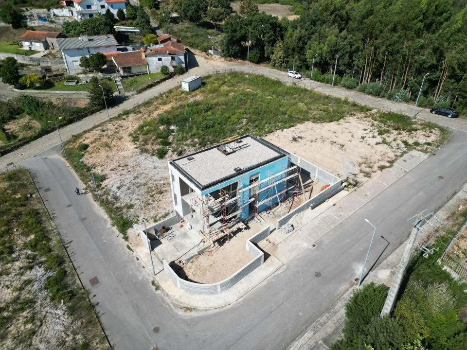 Terreno para Venda em Foz do Sousa e Covelo Foto 16