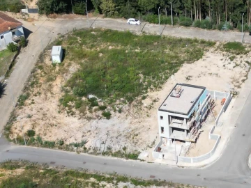Terreno para Venda em Foz do Sousa e Covelo