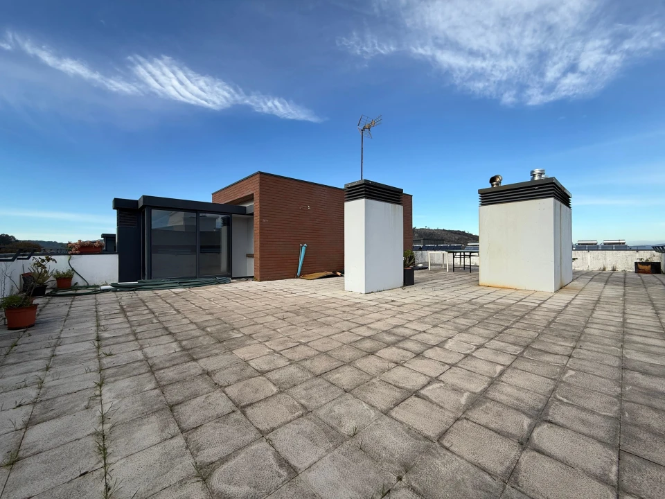 Apartamento T3 para Venda em Ferreiros e Gondizalves Foto 19