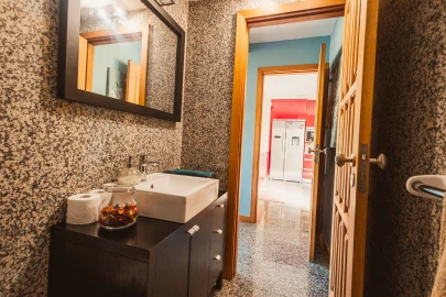 Quinta T5 para Venda em Ventosa e Cova