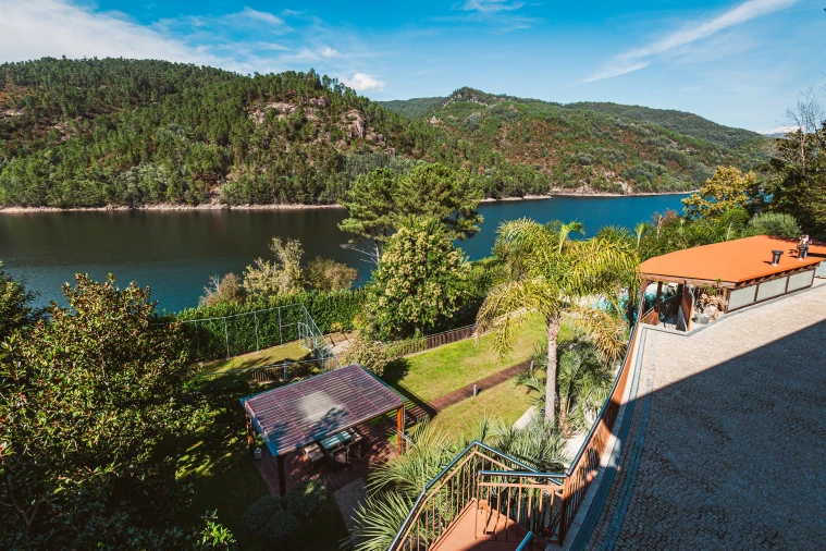 Quinta T5 para Venda em Ventosa e Cova Foto 2