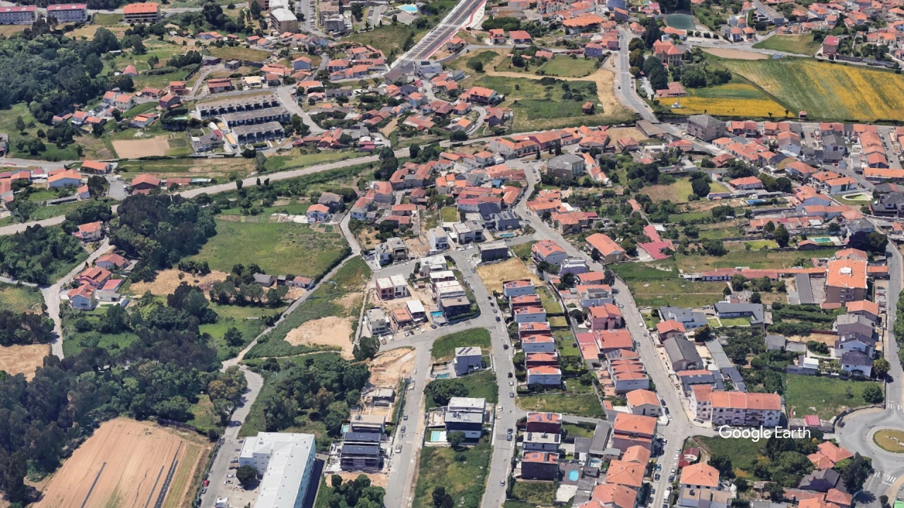 Moradia T3 para Venda em Madalena Foto 13