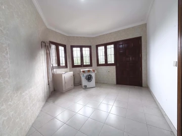 Moradia T6 para Venda em Lanheses