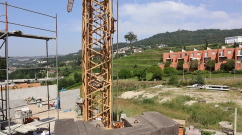 Moradia T4 para Venda em Urgezes