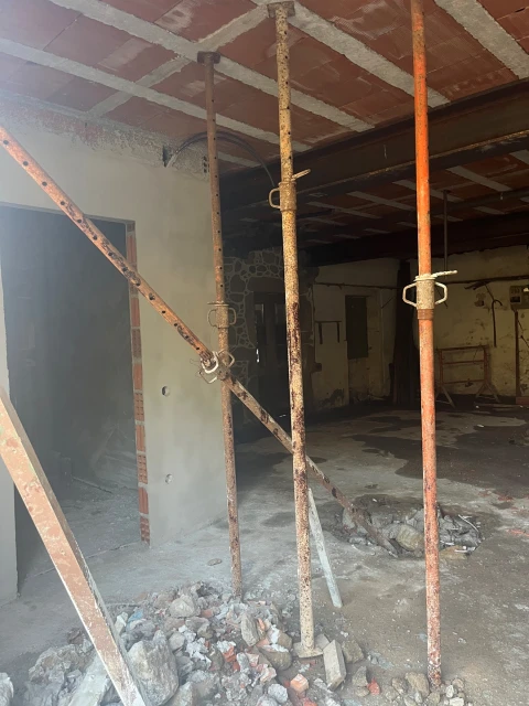 Moradia T3 para Venda em Pico de Regalados, Gondiães e Mós