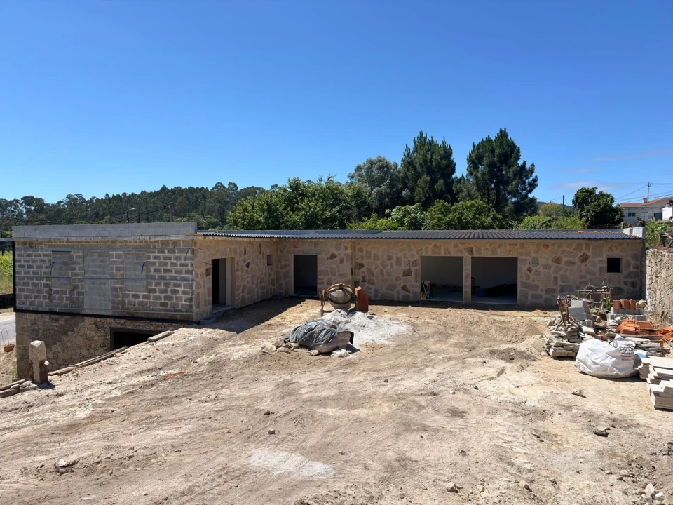 Moradia T3 para Venda em Pico de Regalados, Gondiães e Mós Foto 30