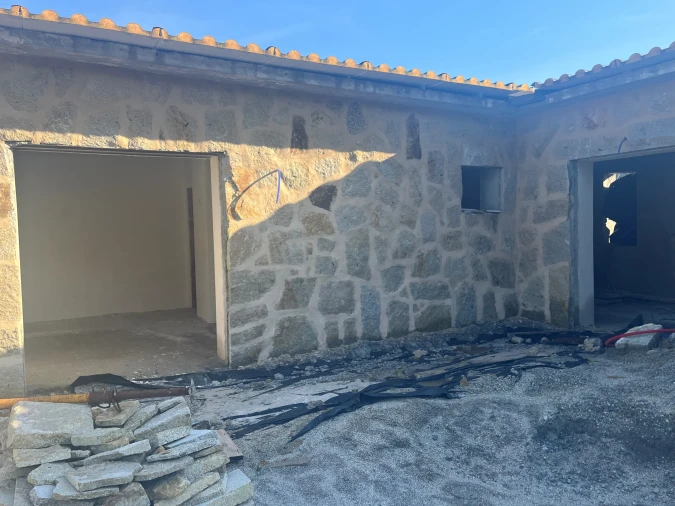 Moradia T3 para Venda em Pico de Regalados, Gondiães e Mós Foto 14