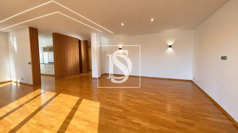 Apartamento T3 para Venda em Santo Tirso, Couto (Santa Cristina e São Miguel) e Burgães