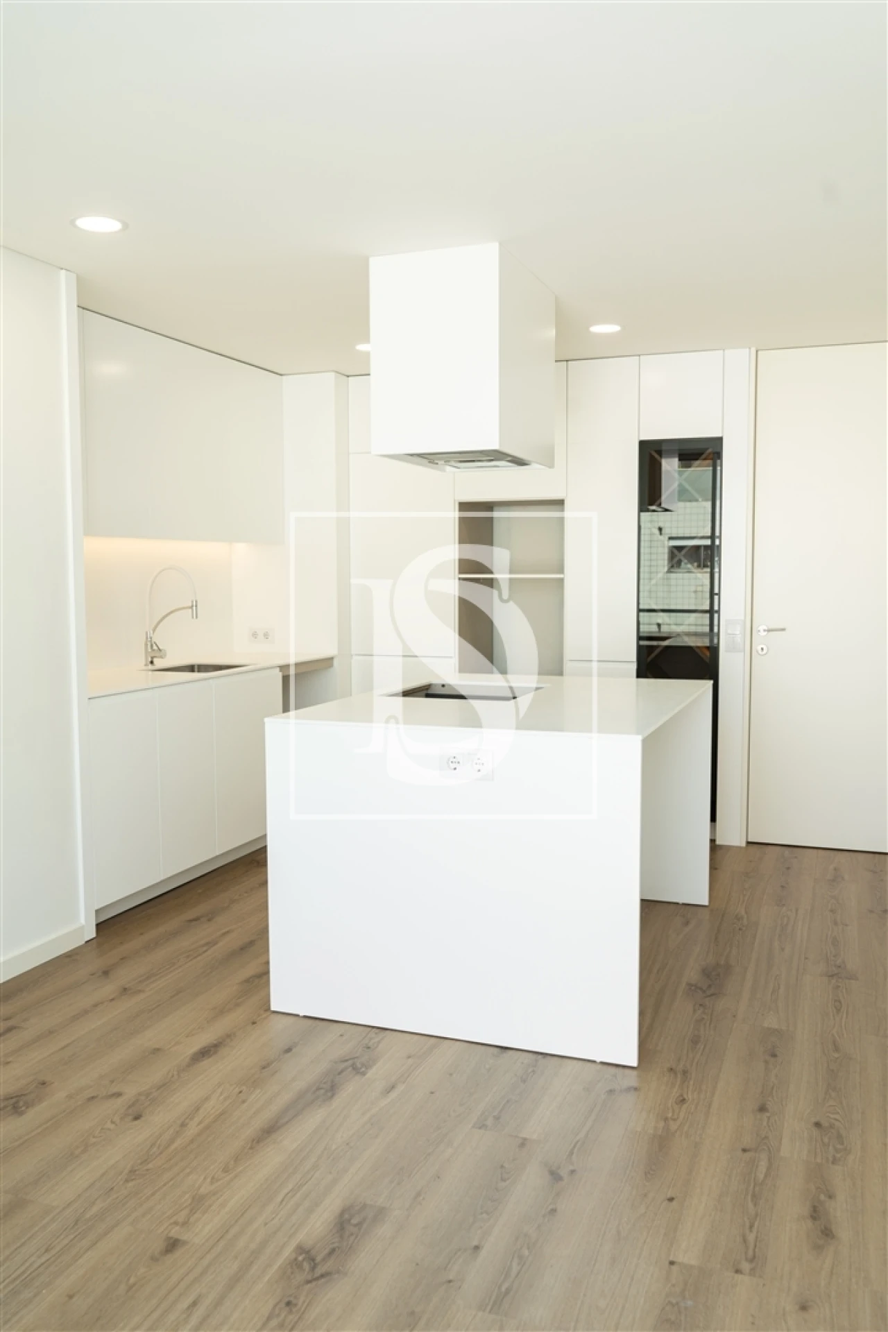 Apartamento T2 para Venda em Vila das Aves Foto 3