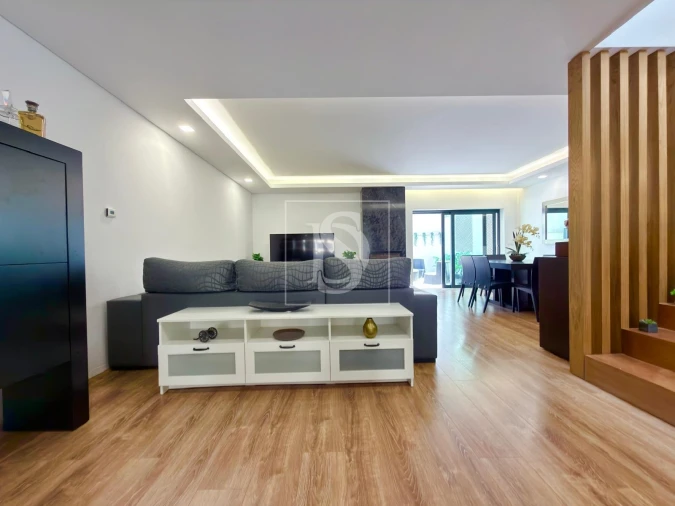 Moradia T4 para Venda em Nogueira, Fraião e Lamaçães Foto 3