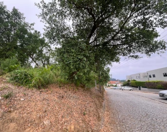Terreno para Venda em Serzedo e Perosinho