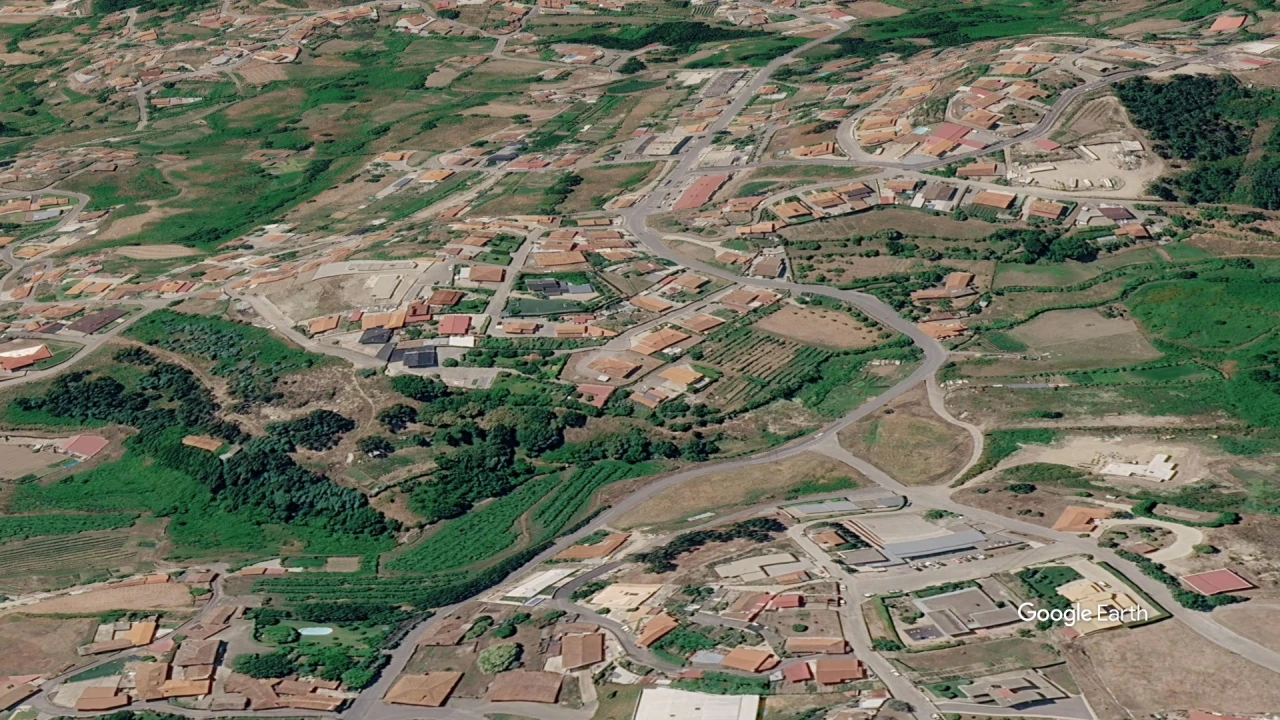 Moradia T4 para Venda em Valpedre Foto 18