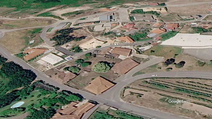 Moradia T4 para Venda em Valpedre Foto 14