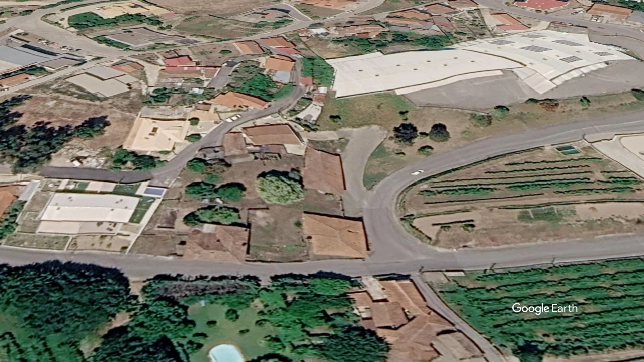 Moradia T4 para Venda em Valpedre Foto 13