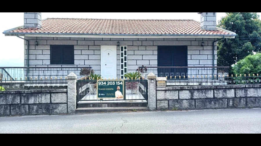 Moradia T4 para Venda em Valpedre