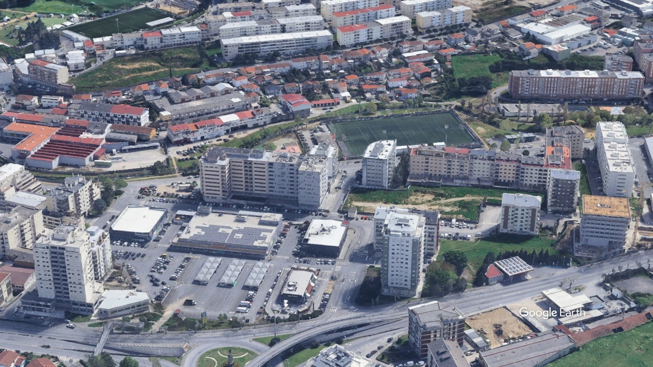 Garagem para Arrendamento em Braga (Maximinos, Sé e Cividade) Foto 6