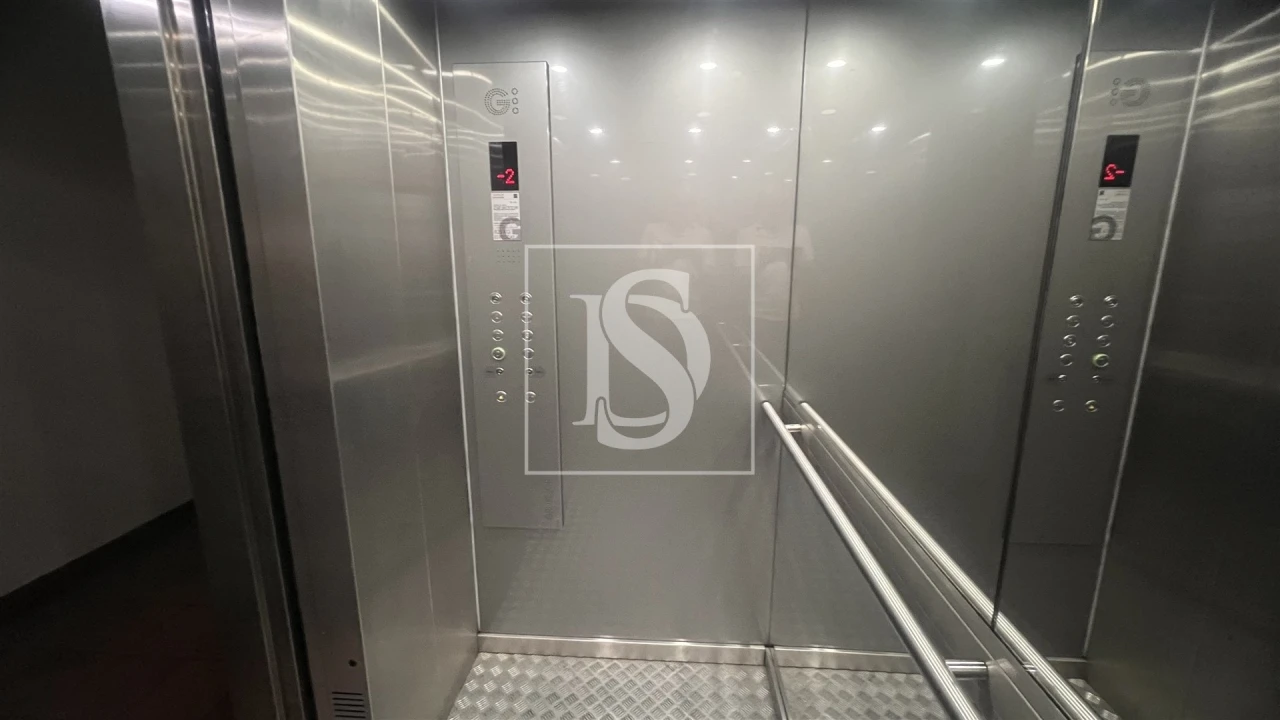 Apartamento T2 para Venda em Lordelo do Ouro e Massarelos Foto 32