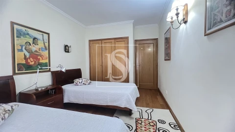 Apartamento T2 para Venda em Lordelo do Ouro e Massarelos