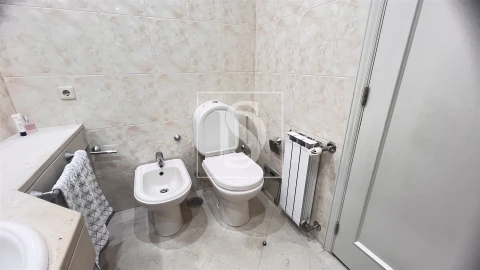 Apartamento T2 para Venda em Lordelo do Ouro e Massarelos