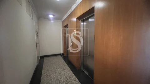Apartamento T2 para Venda em Lordelo do Ouro e Massarelos