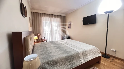 Apartamento T2 para Venda em Lordelo do Ouro e Massarelos